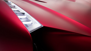 Red sports car hood light - ultra free wallpaper
