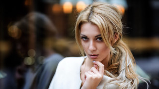 Blonde woman serious portrait bokeh 3 - portrait photography free wallpaper for desktop