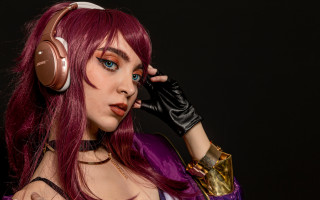 Red haired woman purple dress - headphone free wallpaper