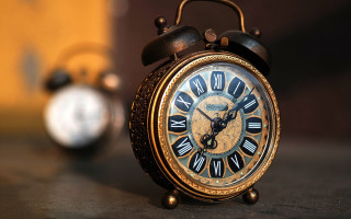 Small clock table roman numerals - les automatiste free wallpaper