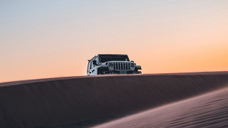 Jeep desert sunset dawn dune - amir zand free wallpaper