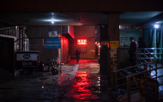 Dark alley red light man - elsa bleda free wallpaper