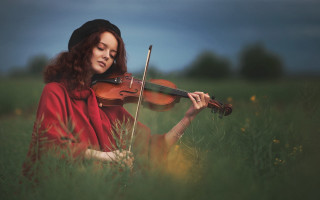 Woman red shirt violin field - anka zhuravleva free wallpaper