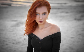 Redhair blueeyes offshoulder outdoor portrait - blue eye free wallpaper
