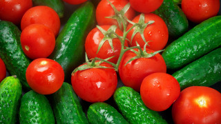 Cucumbers tomatoes water drops photorealism - water droplet free wallpaper