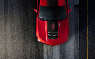 Red sports car tiltshift night - the side of the road free wallpaper
