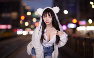 Woman bear costume night street - furry free wallpaper