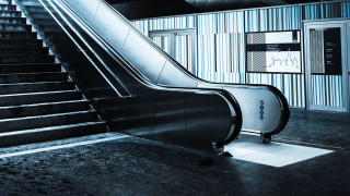 Escalator no escalators cyberpunk night - deconstructivism free wallpaper