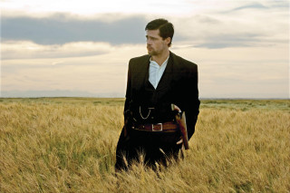 Man suit field grass tie - a tie free wallpaper