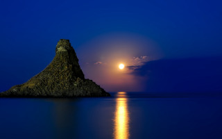 Full moon ocean rocks reflection - full moon free wallpaper