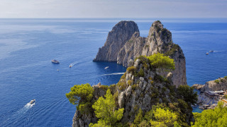 Boat rocks mountain ocean beauty - dirck de bray free wallpaper