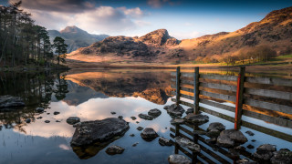 Lake fence mountains clouds rocks - a few rock free wallpaper for desktop
