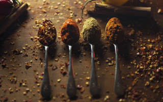 Spoons spices fire embers blurry - professional free wallpaper