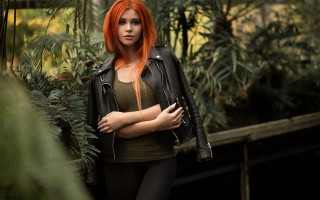 Red haired woman jungle crossed - primitivism free wallpaper