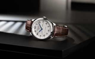 Watch table black white blue - new objectivity free wallpaper