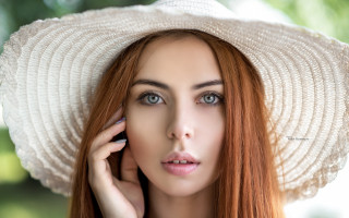 Red hair white hat cellphone - a white hat free wallpaper