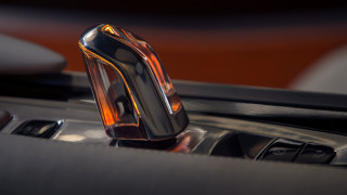 Car dashboard metal object center - kinetic free wallpaper