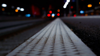 Street white line night bokeh - a white line free wallpaper