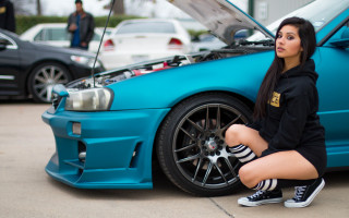 Woman car jacket blurry asian - a hood open free wallpaper