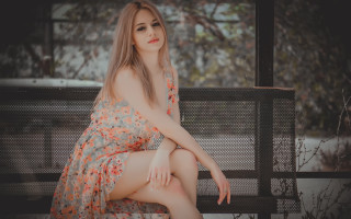 Woman dress park bench blonde - fashion photoshoot free wallpaper for desktop