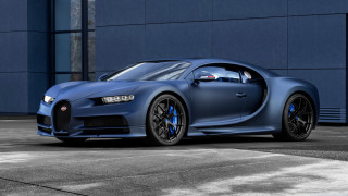 Blue bugatti building blue wall - a blue wall behind free wallpaper