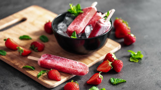Strawberry popsicles mint leaves cutting - cutting free wallpaper