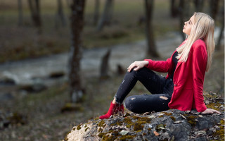 Woman sitting woods blonde denim - the sky and trees free wallpaper