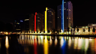 City river night lights skyscrapers - almada negreiro free wallpaper