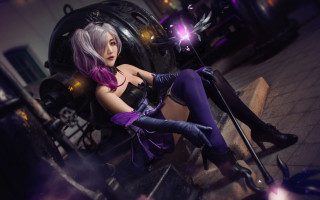 Purple cosplay rococo sitting gloves - a purple light free wallpaper