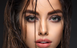 Woman long hair red lip 2 - a red lip free wallpaper