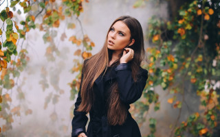 Gothic autumn woman phone serious - her face free wallpaper for desktop