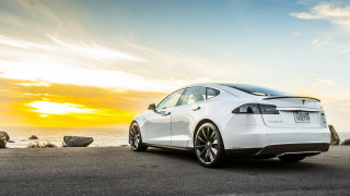 White car ocean sunset beautifully - panfuturism free wallpaper