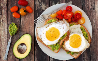 Eggs avocado tomatoes wooden table - tomato free wallpaper