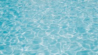 Blue pool white umbrella beach - a blue water free wallpaper