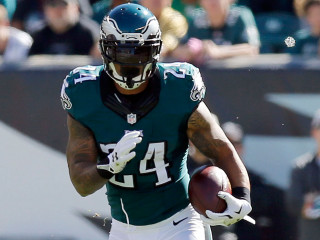 Football player running ball crowd 7 - his hand and a crowd free wallpaper