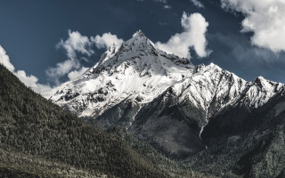 Mountain range snow peak clouds 3 - peak in the distance free wallpaper