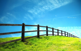 Wooden fence grassy hill mountain - blunt free wallpaper