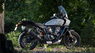 Motorcycle forest tree bush gear - a few leaf free wallpaper