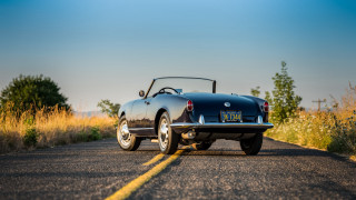 Vintage convertible autumn nature road - convertible free wallpaper