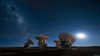 Satellite dishes field night sky - bright free wallpaper