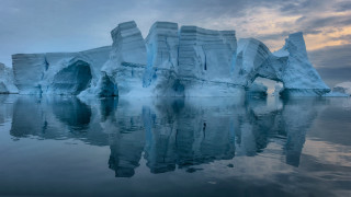 Iceberg lake cloudy sky matte - a few cloud above free wallpaper