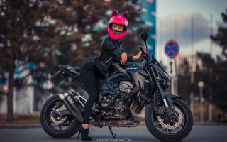 Woman motorcycle helmet cyberpunk aya - mecha free wallpaper