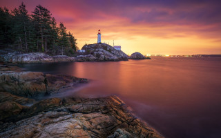 Lighthouse rocky shore sunset pink 3 - a rocky shore free wallpaper