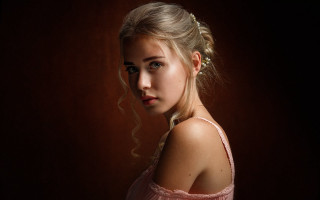 Elina karimova braid pink dress - a brown background free wallpaper
