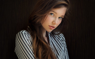 Woman striped shirt blue eyes - striped free wallpaper