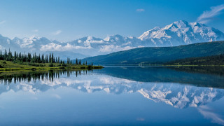 Mountain reflection lake trees grass 3 - tree and grass free wallpaper