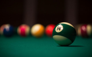 Poolball green table number14 raytraced - shallow free wallpaper for desktop