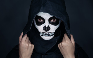 Skull face hooded portrait red - jacket free wallpaper