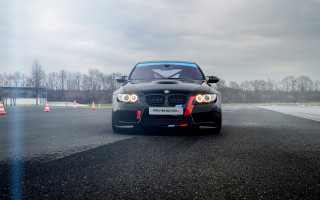 Black car tilt shift aurora - a sky background and trees free wallpaper