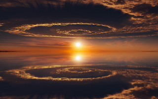 Sunset clouds water boat city - caustic free wallpaper